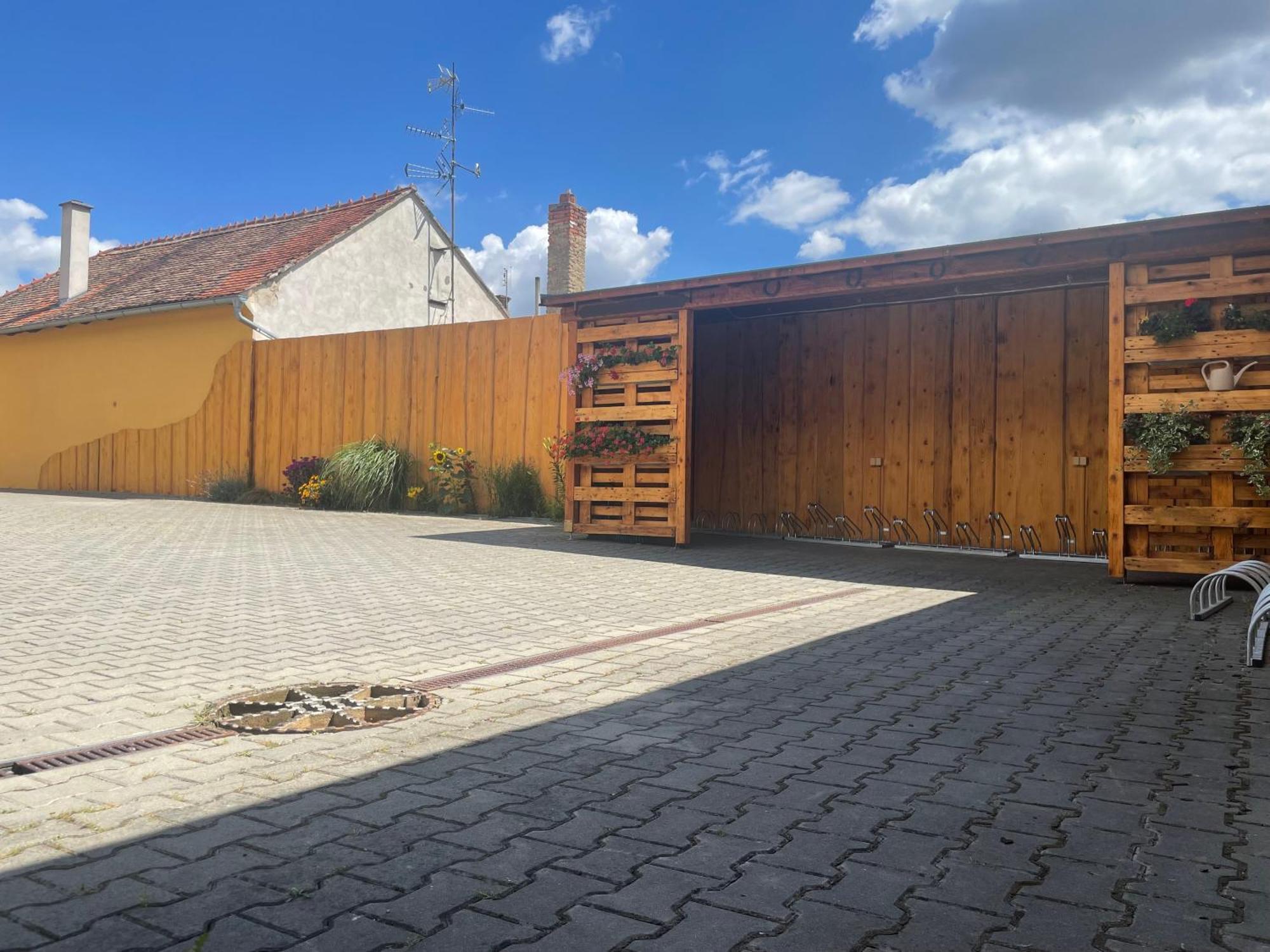 U Fousace Hrabětice Exteriör bild